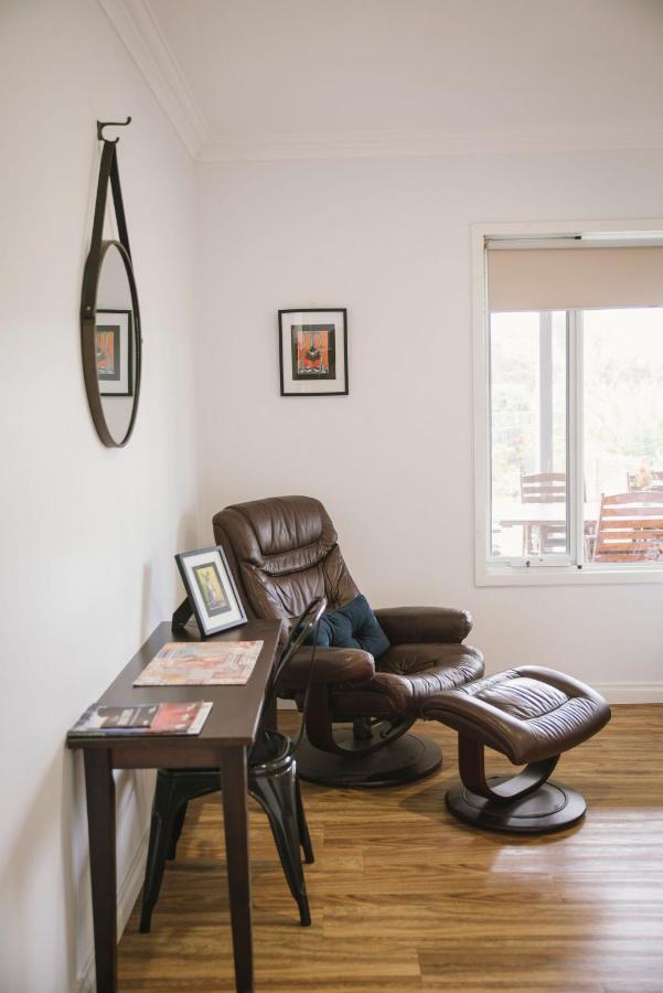 The Mains Guest House 2 Bedroom Farm Stay Corrigin Bagian luar foto