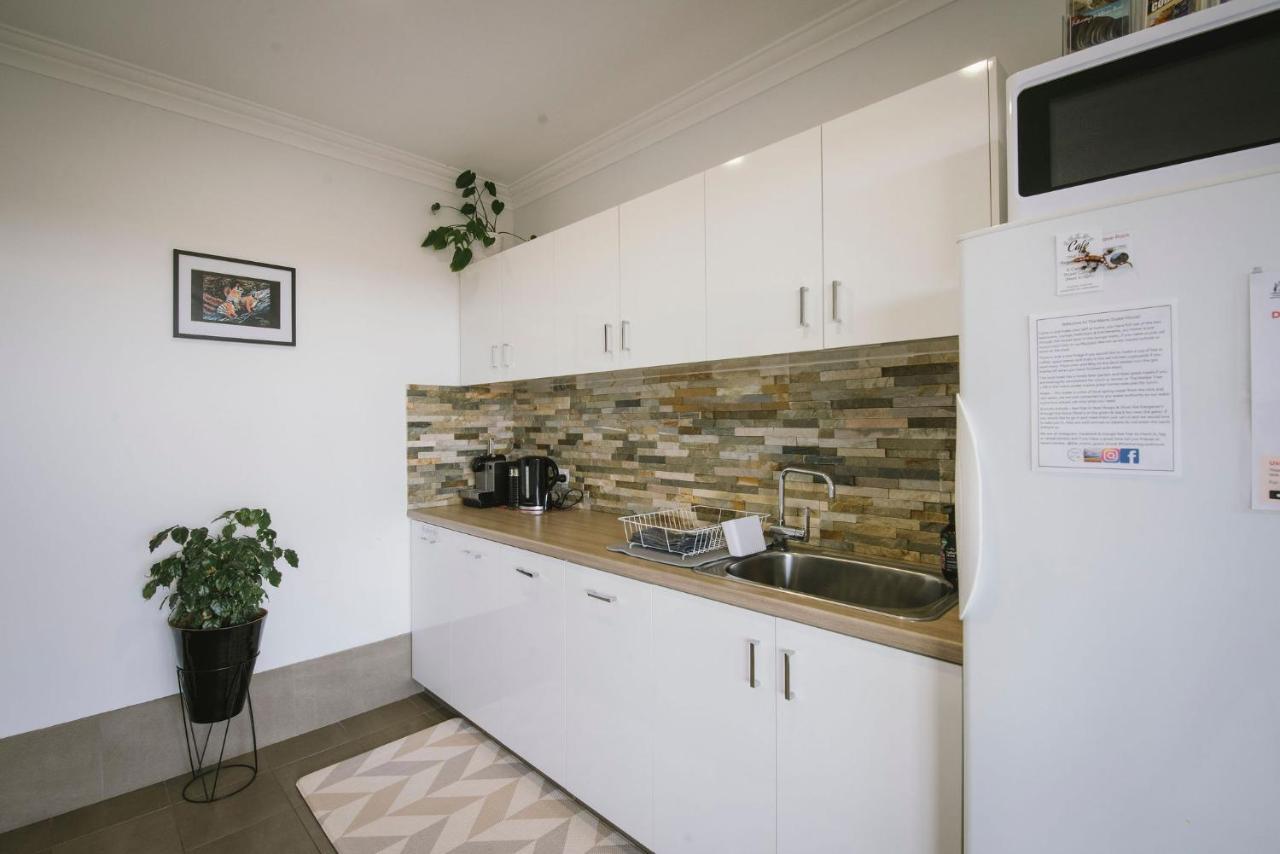 The Mains Guest House 2 Bedroom Farm Stay Corrigin Bagian luar foto